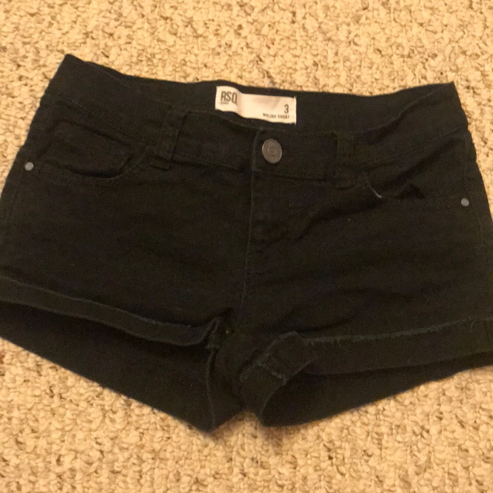 Cute black short shorts